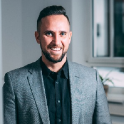 0d290715-ac8b-4343-a5af-d2205ef3e441